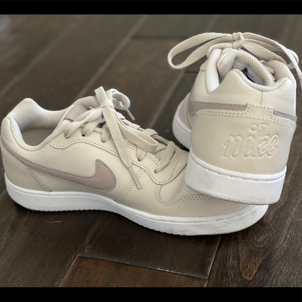 Nike fashion sneakers